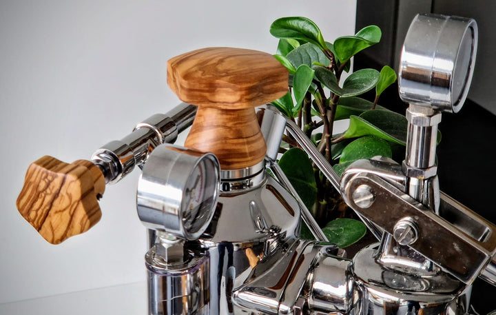 La Pavoni olivewood set