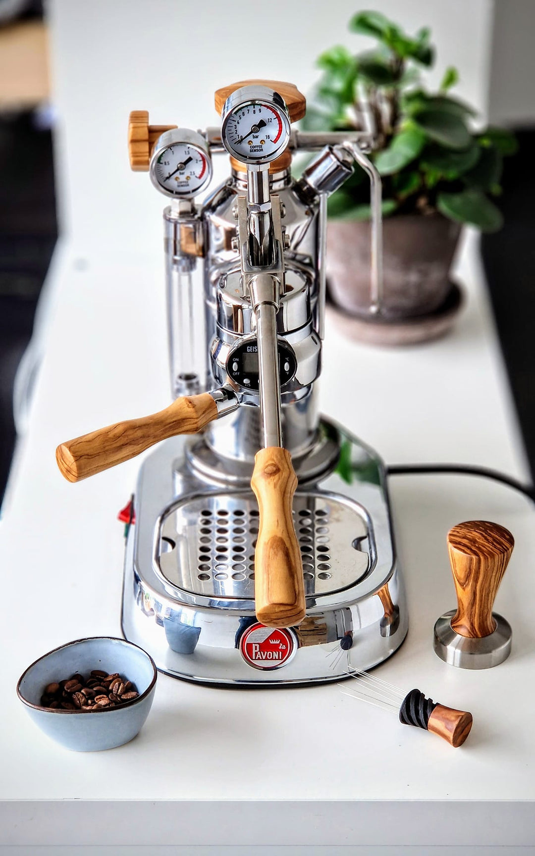 La Pavoni olivewood set